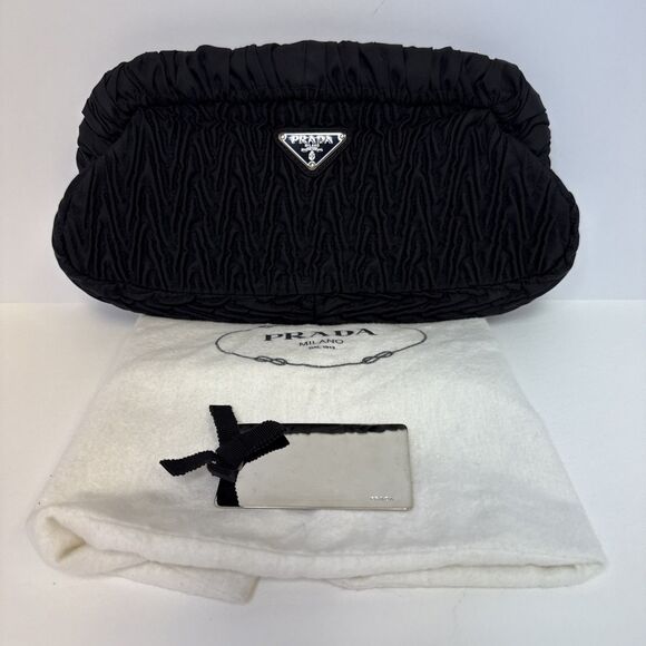 PRADA Tessuto Nylon Chevron Clutch Nero Black - Picture 1 of 16